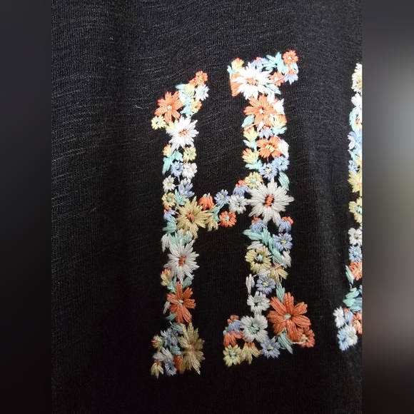 HAPPY Torrid Super Soft tshirt Size 5 - Picture 3 of 4